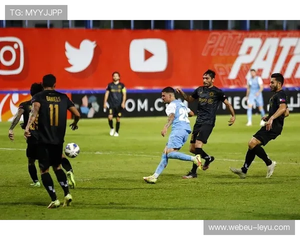 澳超焦点战：墨尔本胜利vs悉尼FC，六轮不胜的强队为何总被逆转？剧本联赛的真相揭秘